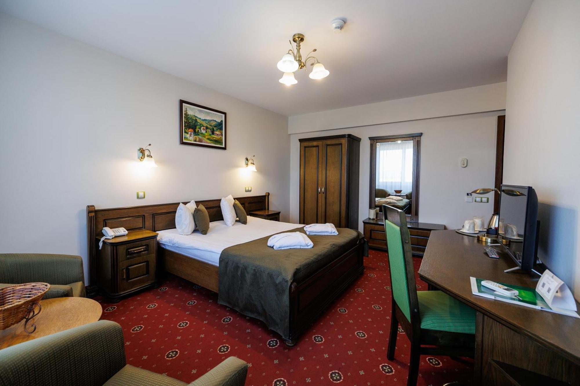 Apollo Wellness Club 4* Sîngeorgiu de Mureş