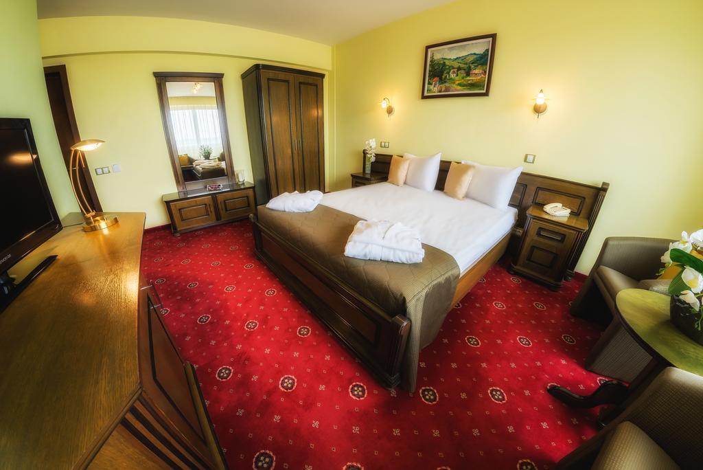 Apollo Wellness Club 4*
